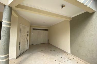 Casa &agrave; venda - 250m&sup2; - Zona II