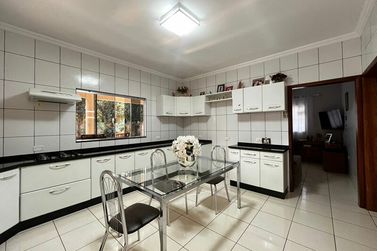 Ch&aacute;cara &agrave; venda - 444m&sup2; - ELISA