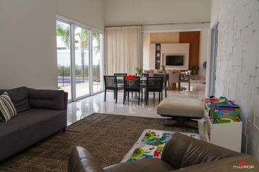 Casa &agrave; venda - 307m&sup2; - Condom&iacute;nio Central Park