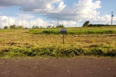 Terreno &agrave; venda - 331m&sup2; - Parque Residencial Viena II
