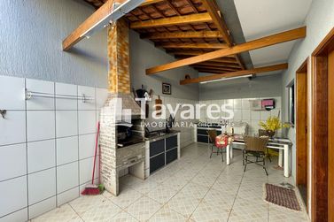 Casa &agrave; venda - 160m&sup2; - Zona VI