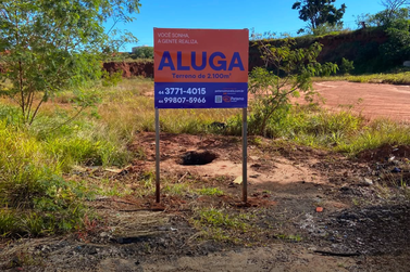 Terreno para alugar - 2100m&sup2; - Zona Urbana