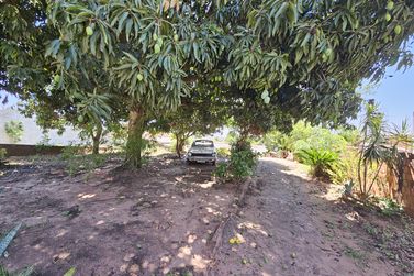 Terreno &agrave; venda - 616m&sup2; - Zona 5