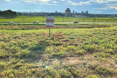 Terreno &agrave; venda - 1200m&sup2; - Parque Residencial Metropolitano