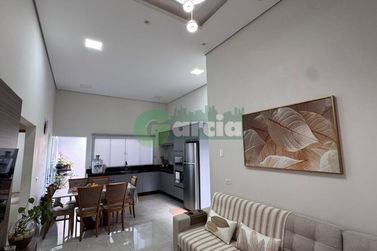 Casa &agrave; venda - 92m&sup2; - JARDIM TROPICAL
