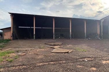 Sal&atilde;o Comercial para alugar - 4100m&sup2; - Parque Industrial 3A