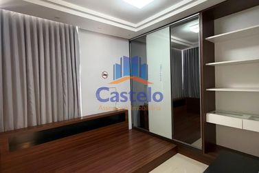 Casa &agrave; venda - 256m&sup2; - JARDIM BIRIGUI