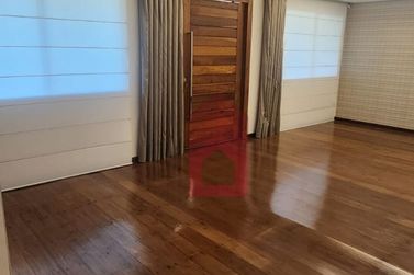 Casa para alugar - 332m&sup2; - Zona I