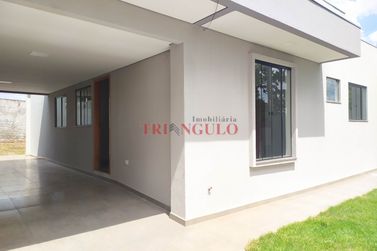 Casa para alugar - 107m&sup2; - CONJUNTO RESIDENCIAL OURO PRETO