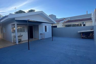 Casa para alugar - 100m&sup2; - Jardim Alphavile