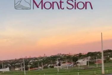 Terreno &agrave; venda - 216m&sup2; - Condom&iacute;nio Mont Sion