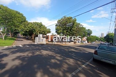 Terreno &agrave; venda - 437m&sup2; - Zona V