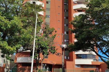 Apartamento para alugar - 90m&sup2; - ZONA I