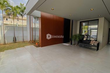 Casa &agrave; venda - 132m&sup2; - Jardim Santa Clara