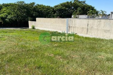 Terreno &agrave; venda - 757m&sup2; - Jardim Alphavile