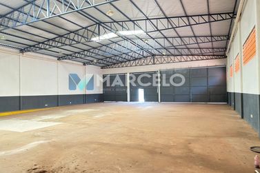 Sal&atilde;o Comercial para alugar - 720m&sup2; - Jardim Santiago