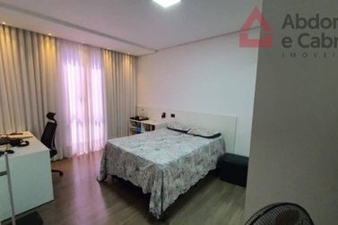 Casa &agrave; venda - 245m&sup2; - Zona V