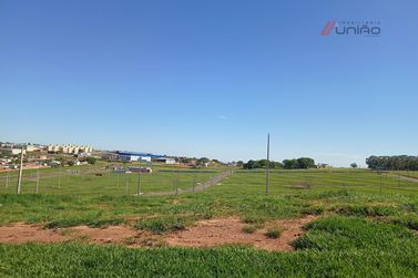 Terreno &agrave; venda - 216m&sup2; - Parque Mont Sion