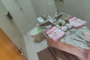 Casa &agrave; venda - 333m&sup2; - Jardim San Martim