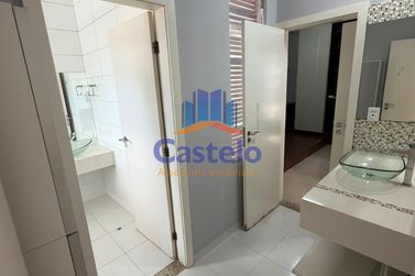 Casa &agrave; venda - 256m&sup2; - JARDIM BIRIGUI
