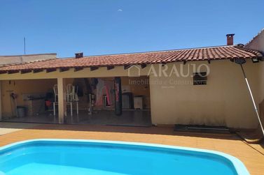 Casa &agrave; venda - 260m&sup2; - Parque San Remo