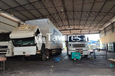 Sal&atilde;o Comercial &agrave; venda - 950m&sup2; - Parque Industrial