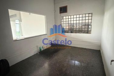 Sal&atilde;o Comercial para alugar - 390m&sup2; - PARQUE DAS LARANJEIRAS