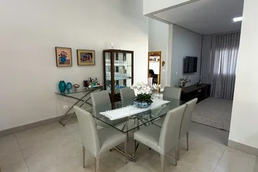 Casa &agrave; venda - 256m&sup2; - Mont Blanc Residence