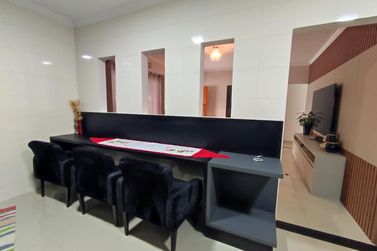 Casa &agrave; venda - 244m&sup2; - Zona V