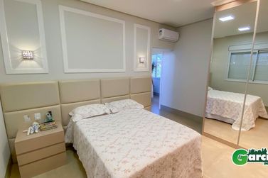 Casa &agrave; venda - 315m&sup2; - RESID. ROYAL GARDEN