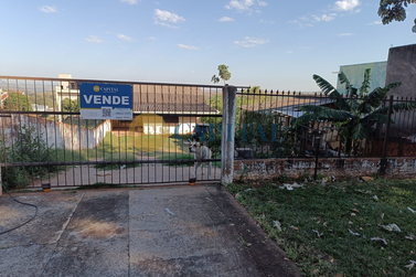 Terreno &agrave; venda - 570m&sup2; - Zona VI