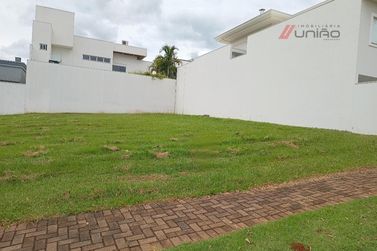 Terreno &agrave; venda - 432m&sup2; - Parque Residencial Interlagos