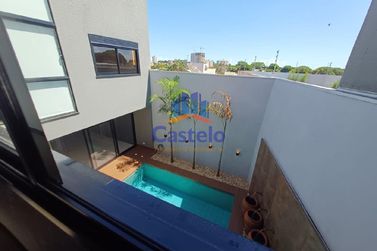 Casa &agrave; venda - 308m&sup2; - Zona V