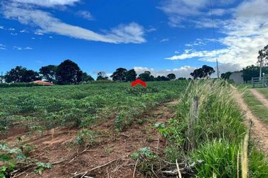 Ch&aacute;cara &agrave; venda - 121m&sup2; - Jardim Universit&aacute;rio