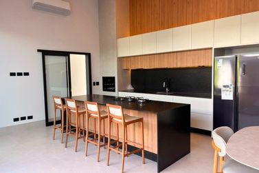 Casa &agrave; venda - 364m&sup2; - Portal Das &Aacute;guas