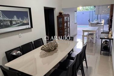 Casa &agrave; venda - 139m&sup2; - Jardim Imigrantes 2