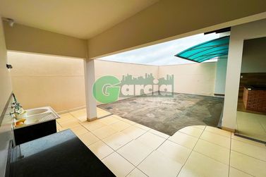 Casa &agrave; venda - 360m&sup2; - Jardim Harmonia