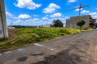 Terreno &agrave; venda - 300m&sup2; - PARQUE RESIDENCIAL DA GAVEA