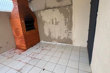 Casa para alugar - 100m&sup2; - Jardim Vitoria Regia