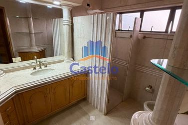 Casa para alugar - 300m&sup2; - ZONA I-A