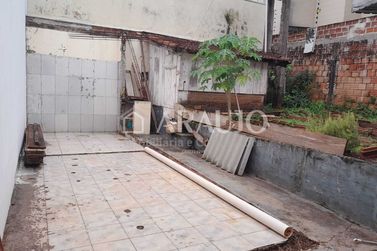 Terreno &agrave; venda - 247m&sup2; - Zona VII