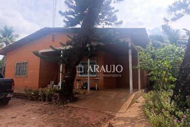 Ch&aacute;cara &agrave; venda - 1800m&sup2; - Saltinho do Oeste