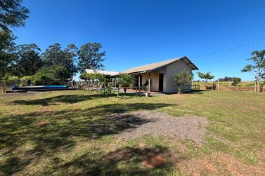 Ch&aacute;cara &agrave; venda - 