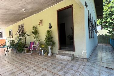 Casa &agrave; venda - 525m&sup2; - Zona V