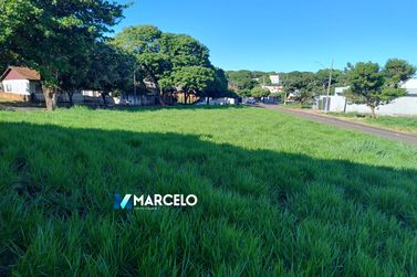 Terreno &agrave; venda - 450m&sup2; - Zona V