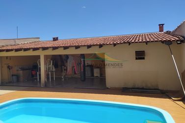 Casa &agrave; venda - 260m&sup2; - Parque San Remo