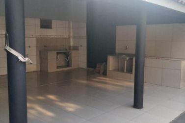 Sal&atilde;o Comercial &agrave; venda - 315m&sup2; - Zona I-A