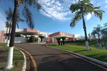 Terreno &agrave; venda - 892m&sup2; - Zona III