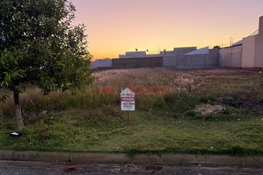 Terreno &agrave; venda - 184m&sup2; - JARDIM COLORADO