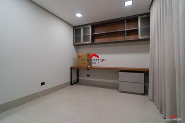 Casa &agrave; venda - 432m&sup2; - Euro Park Residence